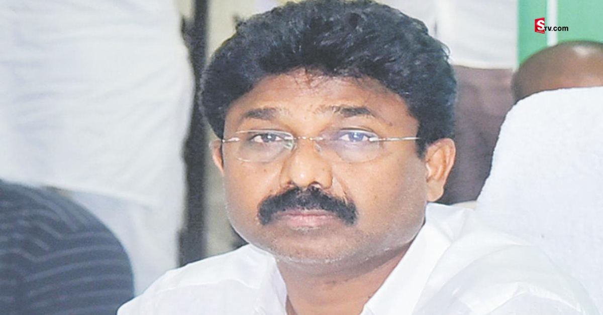 Adimulapu Suresh: మరో సారి అస్వస్థతకు గురైన మంత్రి ఆదిమూలపు సురేశ్.. మార్నింగ్ వాక్ చేస్తూ కుప్పకూలిన మంత్రి!