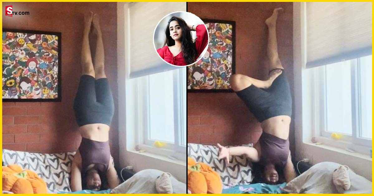 Deepthi Sunaina: దీప్తీ సునైనా హాట్ యోగాసనాలు.. ఫొటోస్ వైరల్!