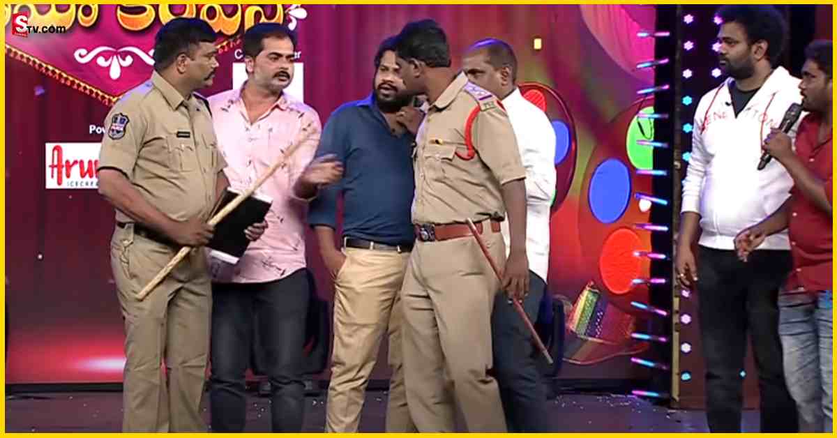 Hyper Aadi Arrest: చిన్న తప్పుతో దొరికిపోయిన హైపర్ ఆది! గాలి తీసేస్తున్న నెటిజన్స్!
