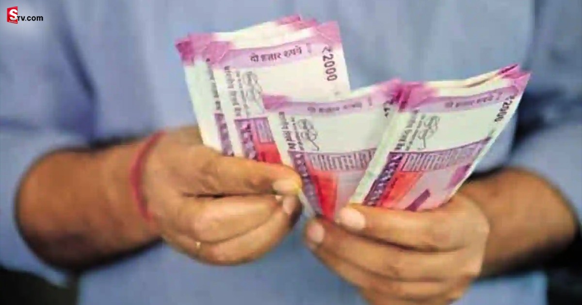 Employee Salary: ఉద్యోగి ఖాతాలో రూ.40 వేలకు బదులు కోటి రూపాయలు శాలరీగా వేసిన కంపెనీ!