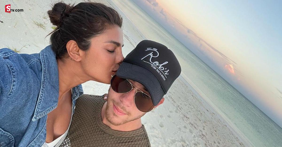 Priyanka Chopra: భర్త నిక్ తో ప్రియాంక  బీచ్  రొమాన్స్.. అట్లాంటిక్ లో అందాల అరబోత!