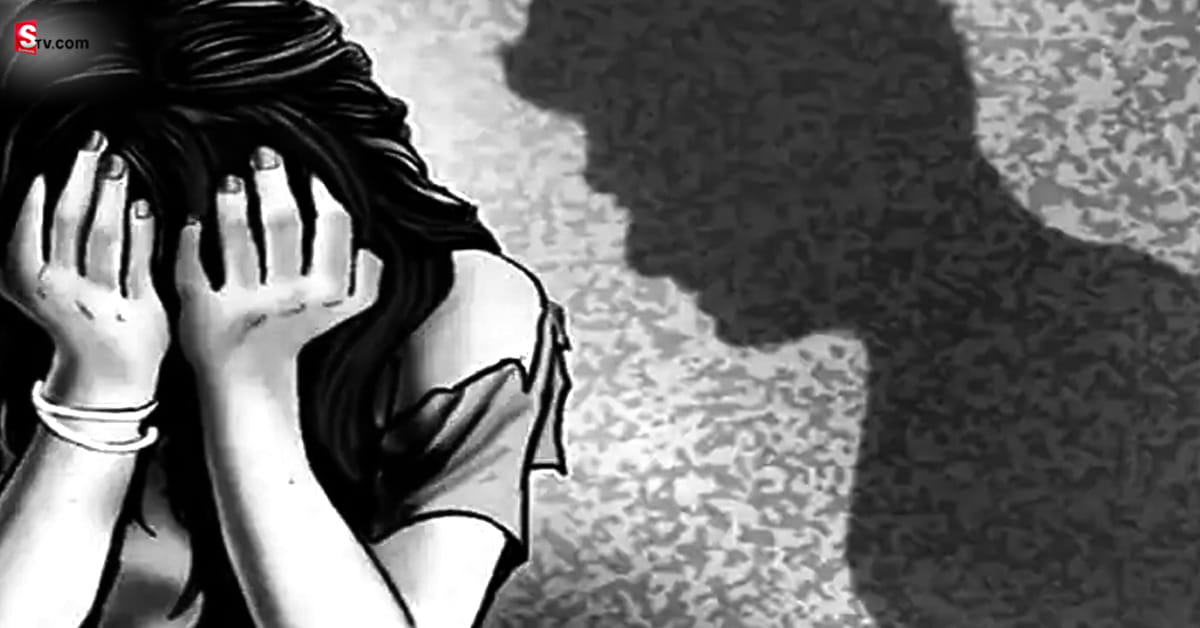 టీనేజ్ బాలికపై అత్యాచారం.. సహకరించిన భార్య.. వీడియో తీసి..