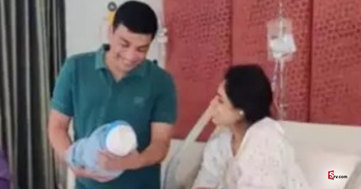 Dil Raju: కొడుకుని చూస్తూ మురిసిపోతున్న దిల్ రాజు.. వైరల్‌ అవుతున్న ఫొటో!