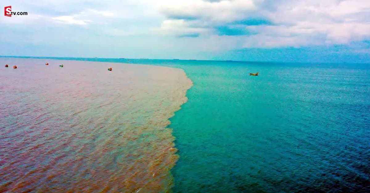 Kakinada: ఉప్పాడలో అద్భుత దృశ్యం.. వరద నీటితో సాగర సంగమం