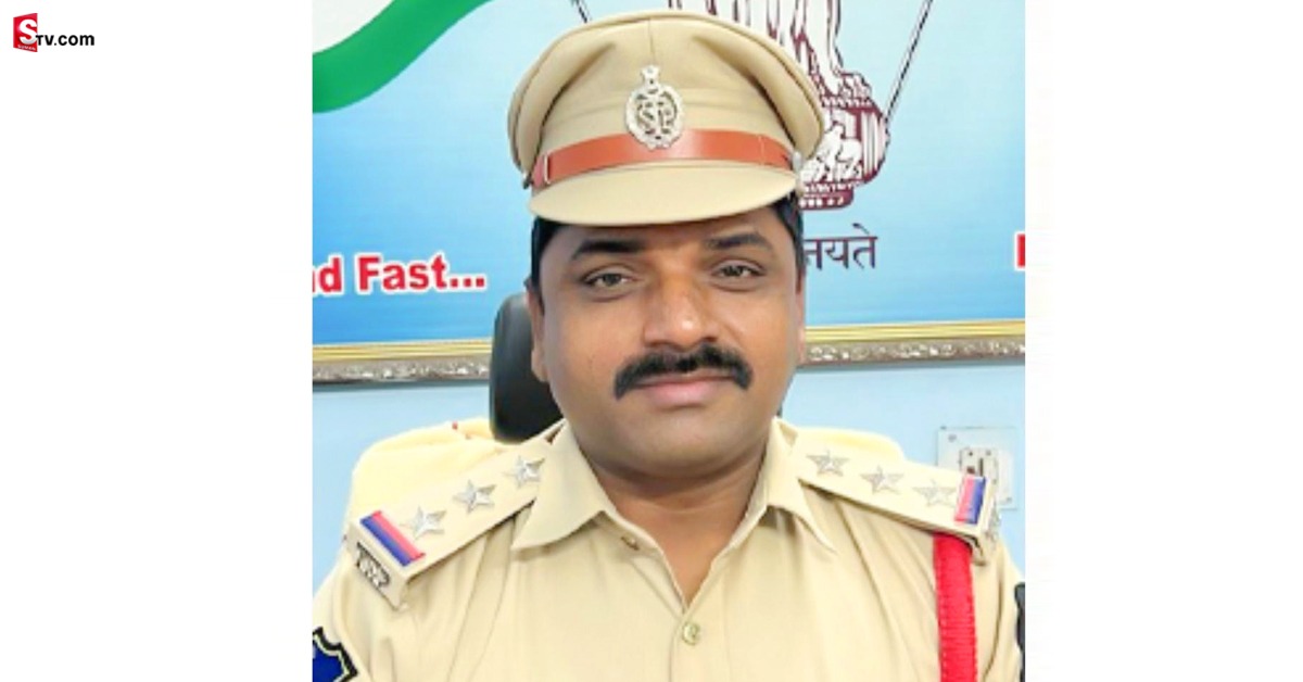 Hyderabad: రివాల్వ‌ర్‌తో బెదిరిస్తూ.. మహిళపై నీచానికి పాల్పడ్డ మారేడుపల్లి సీఐ..!