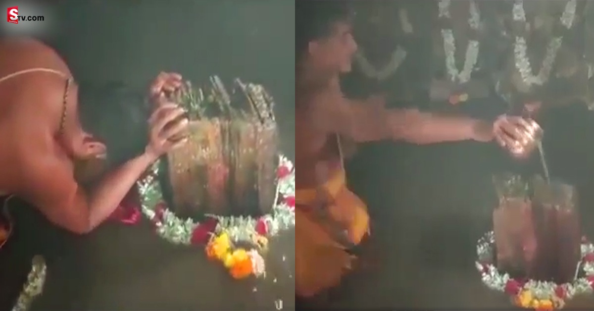 శ్రీ సంగమేశ్వర ఆలయంలోకి వరద నీరు! పూజారి చేసిన పనికి హేట్సాఫ్!