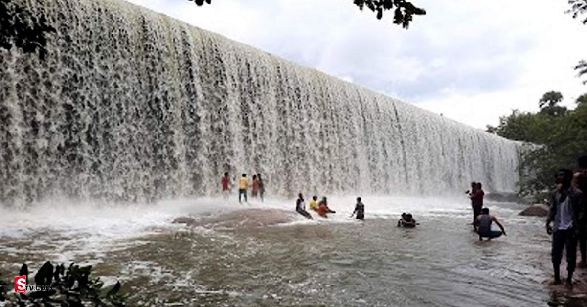 Sirnapalli Waterfalls: భారీ వర్షాలకు తెలంగాణలో నయాగరా జలపాతం! ఎక్కడంటే?
