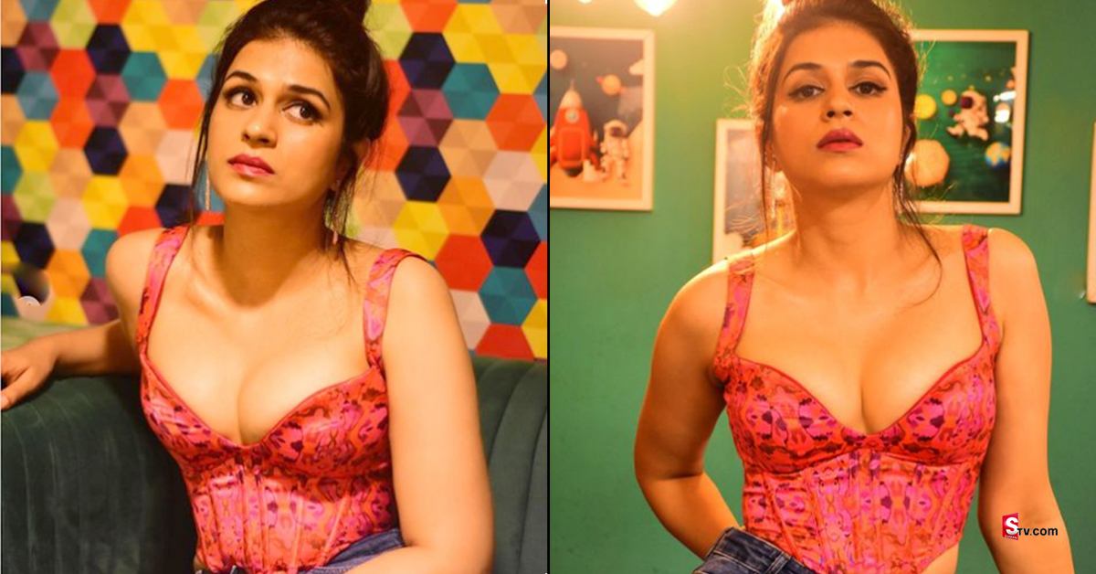 Shraddha Das: శ్రద్ధా దాస్ అందాల సునామి! బాబోయ్ ఇంతలాన!