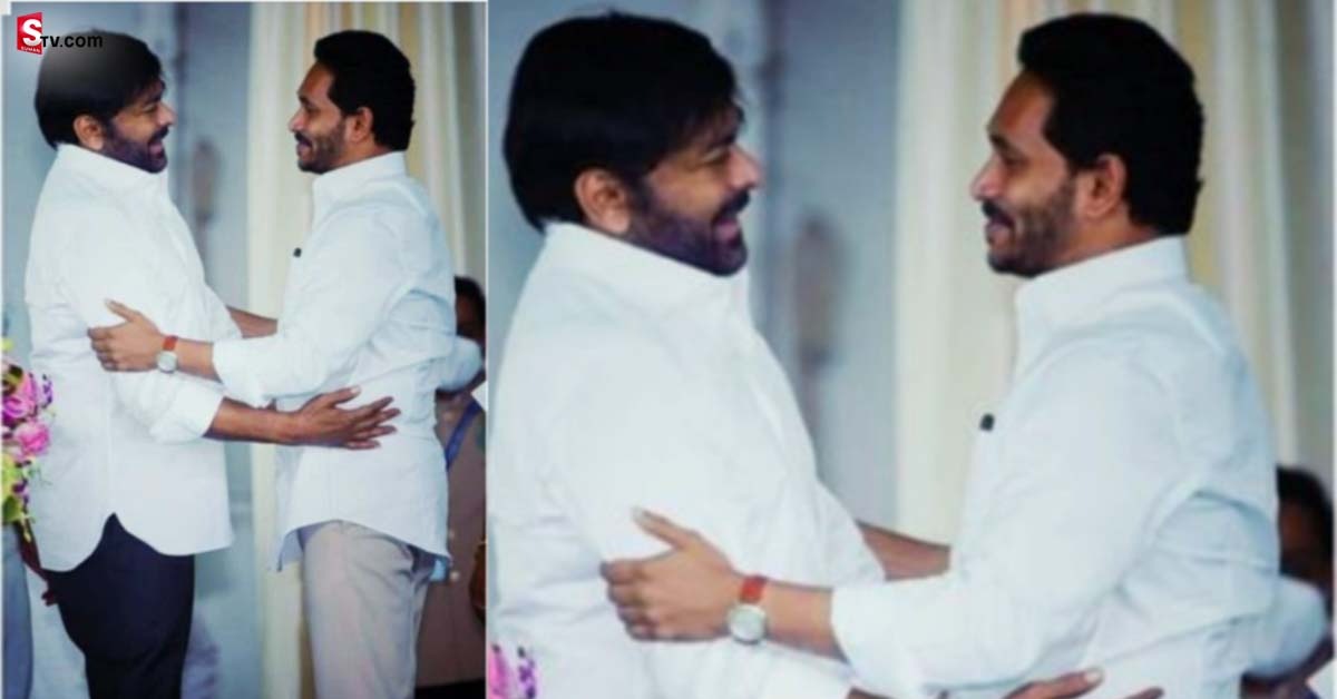 అల్లూరి 125వ జయంతి వేడుకల్లో సీఎం జగన్ – మెగాస్టార్  చిరంజీవి! ఫోటో వైరల్!