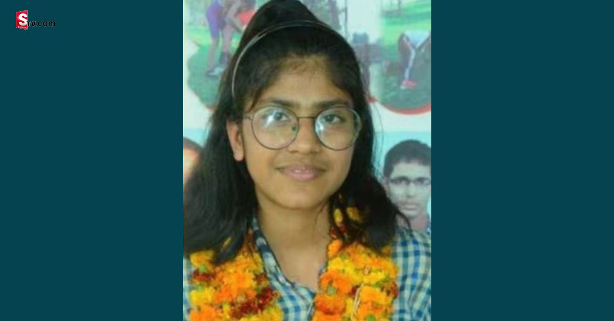 టెన్త్ లో కూతురికి 100శాతం మార్కులు.. బాధపడుతున్న తల్లి! ఎందుకంటే..