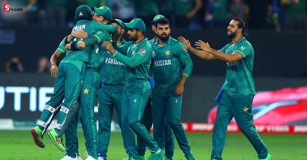 India vs Pakistan: పాకిస్తాన్ కు మరో ఎదురుదెబ్బ.. ఇండియాతో మ్యాచ్ కు కీలక ఆటగాడు దూరం!