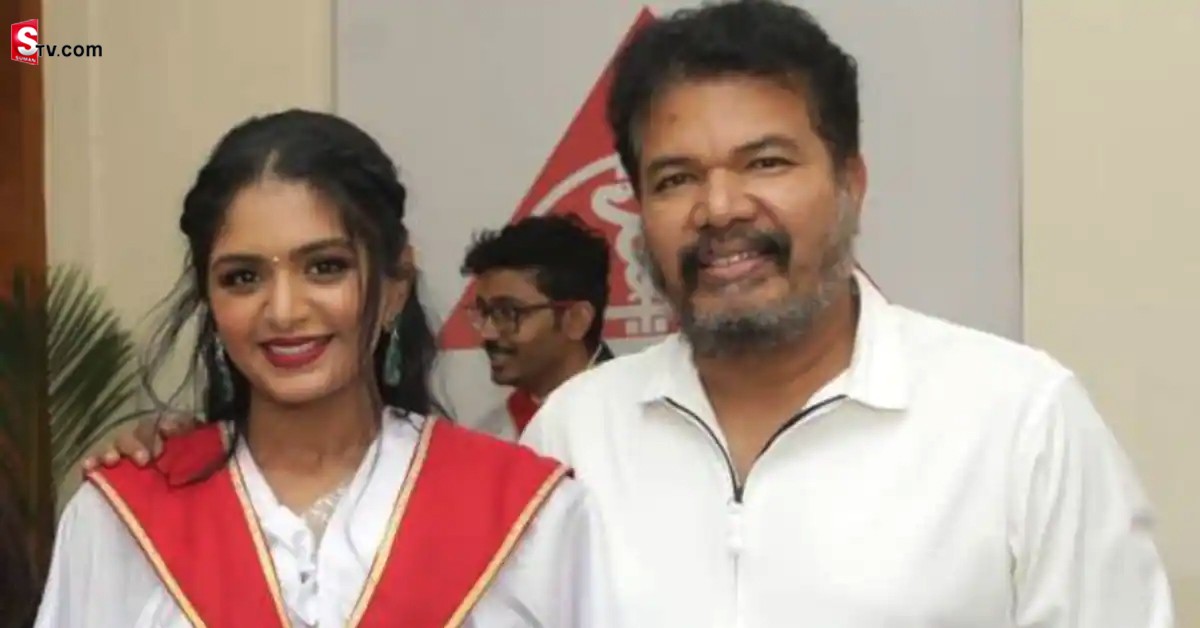 Aditi Shankar: వీడియో: జోక్‌ చెప్పి నవ్వుల పాలవుతున్న డైరెక్టర్‌ శంకర్‌ కూతురు