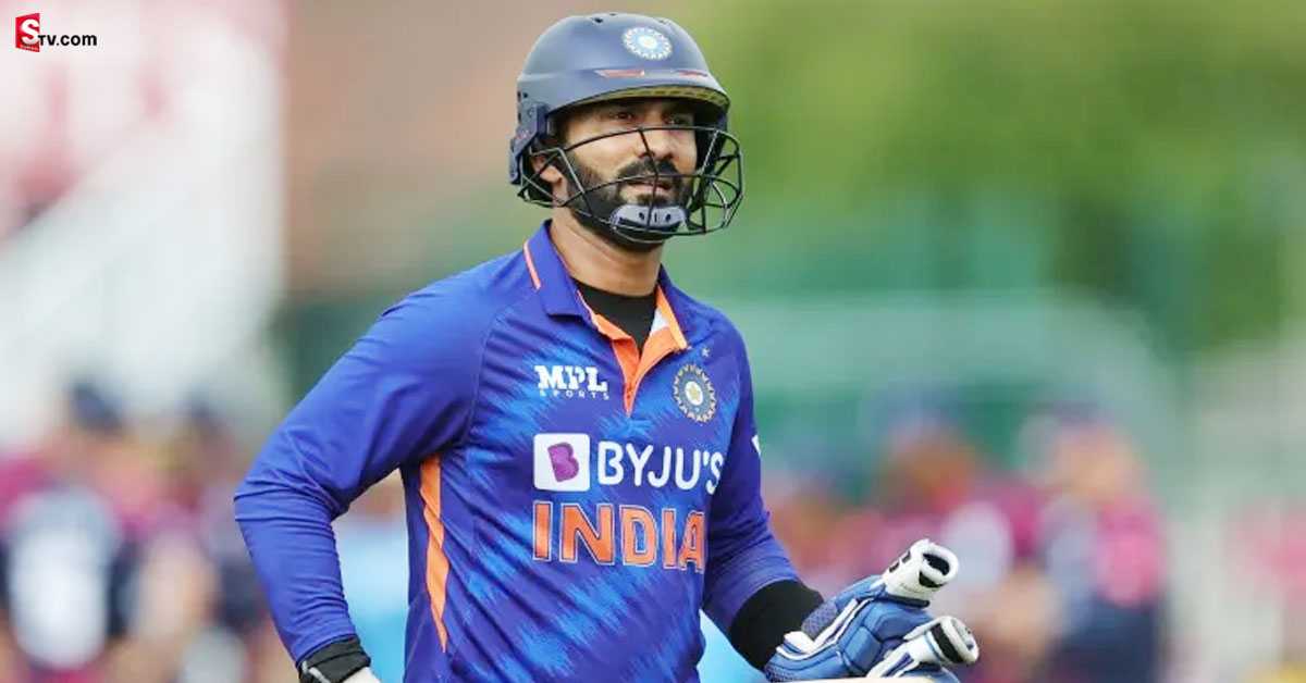 Dinesh Karthik: ఆ ఇద్దరి వల్లే మళ్ళీ జట్టులోకి వచ్చాను.. కెరీర్‌ విషయంలో ఓపెన్ అయిన దినేష్ కార్తీక్