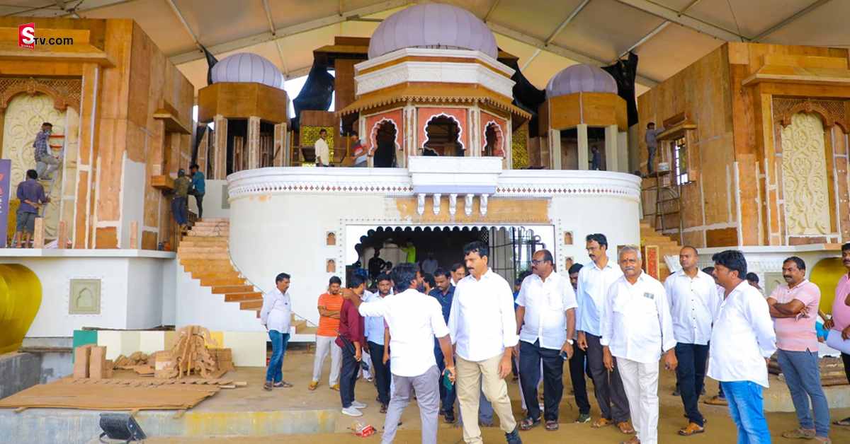 ఖమ్మం: మాజీ MP ఇంట పెళ్లి సందడి.. కోట్ల ఖర్చుతో బాహుబలిని మించే సెట్లు!