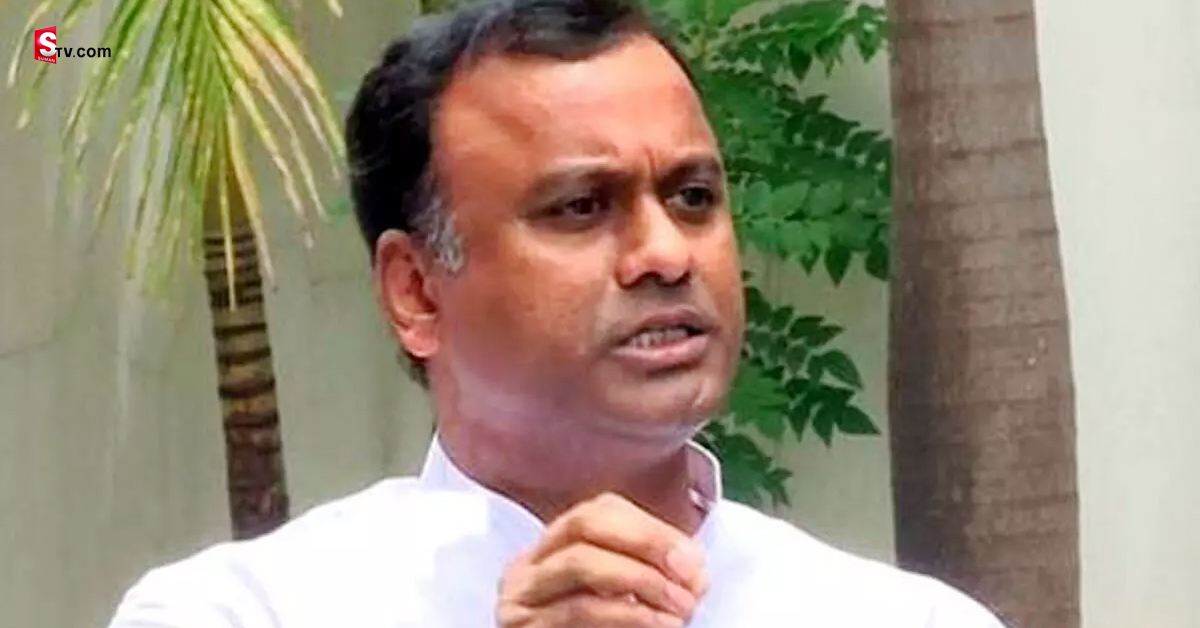 రాజగోపాల్ రెడ్డి నిర్ణయంపై సర్వత్రా ప్రశంసలు.. నిజమైన రాజకీయ నేత అంటూ..!
