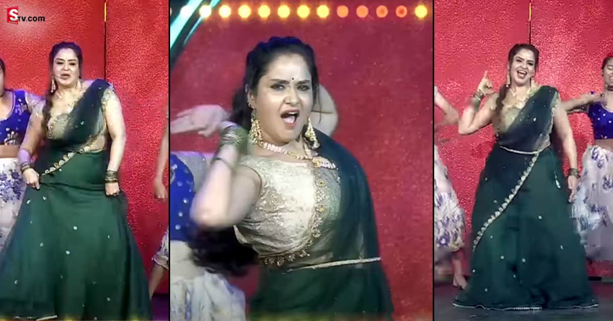 ప్రగతి మాస్‌ డ్యాన్స్‌.. ట్యూబ్‌లైట్స్‌తో కొట్టుకున్న హైపర్ ఆది, జబర్దస్త్ వర్ష!