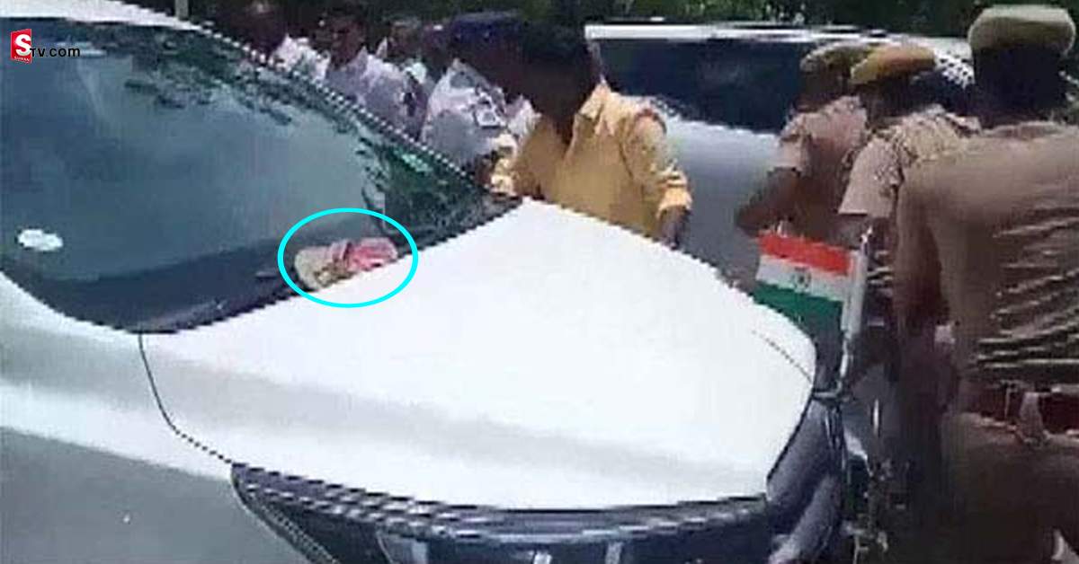 మంత్రి కారుపై చెప్పు విసిరిన భాజపా కార్యకర్తలు! ఐదుగురు అరెస్ట్..