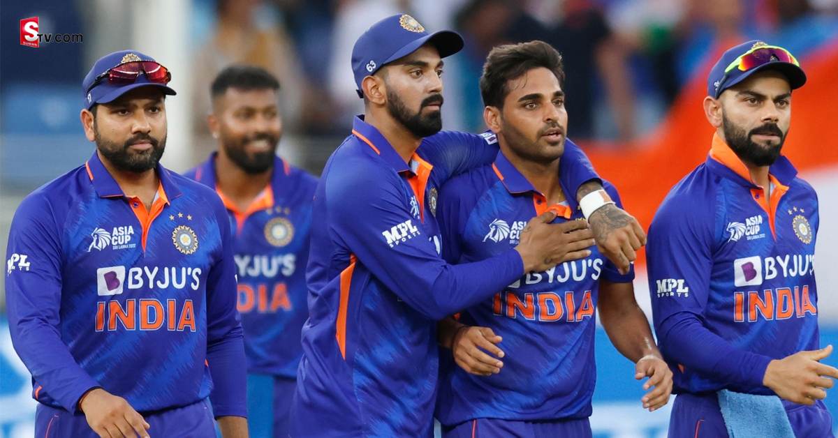 టీ20 వరల్డ్ కప్ కు జట్టును ప్రకటించిన BCCI.. స్టార్ ప్లేయర్ కు దక్కని చోటు!