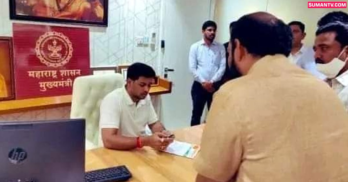 తండ్రి లేనప్పుడు కొడుకే రాజు.. ముఖ్యమంత్రి కుర్చిలో CM కుమారుడు.. వైరలవుతోన్న ఫోటోలు!