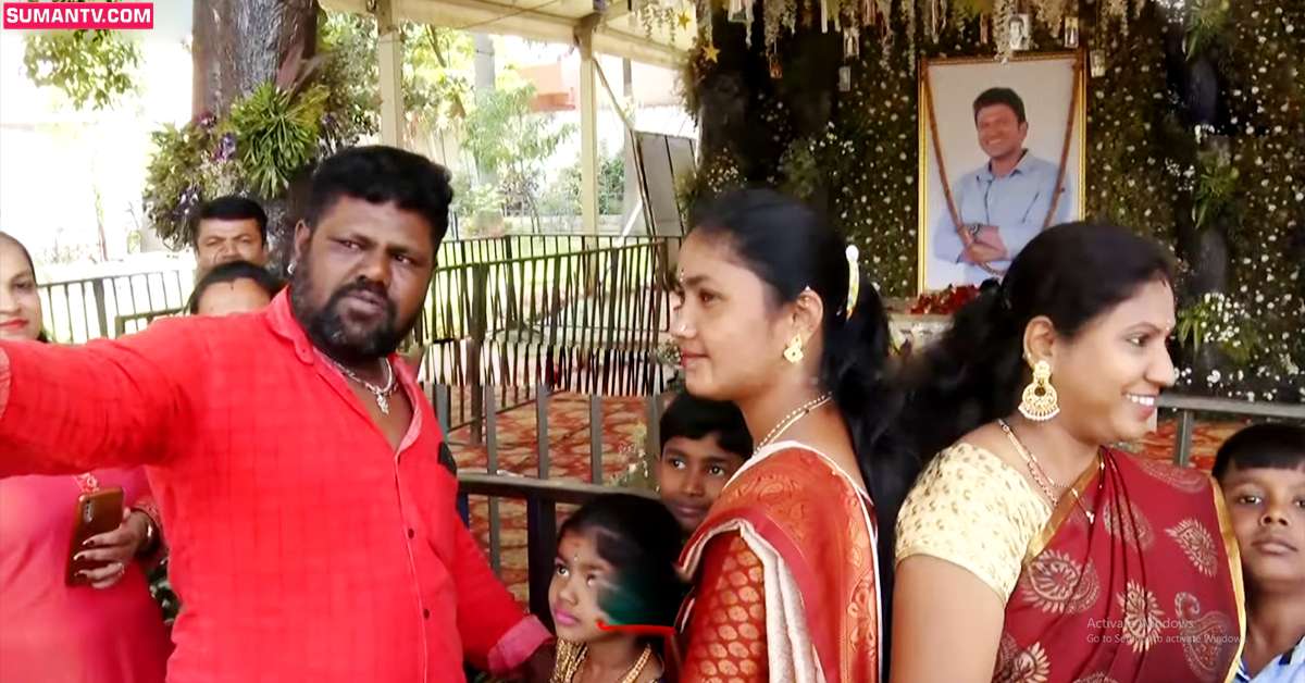 హీరో పునీత్‌ రాజ్‌కుమార్‌ సమాధి దగ్గర ఫ్యాన్‌ అత్యుత్సాహం..