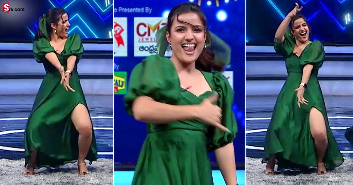 ఊర మాస్ డ్యాన్స్ తో మతిపోగొడుతున్న సిరి హన్మంత్.. వీడియో వైరల్..