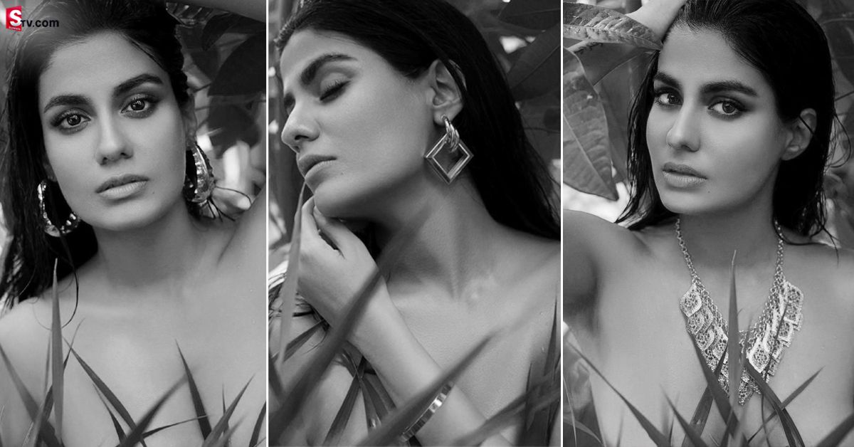పొదల వెనక హీరోయిన్ శ్రియ.. ఒంటిపై బట్టలు లేకుండా..!