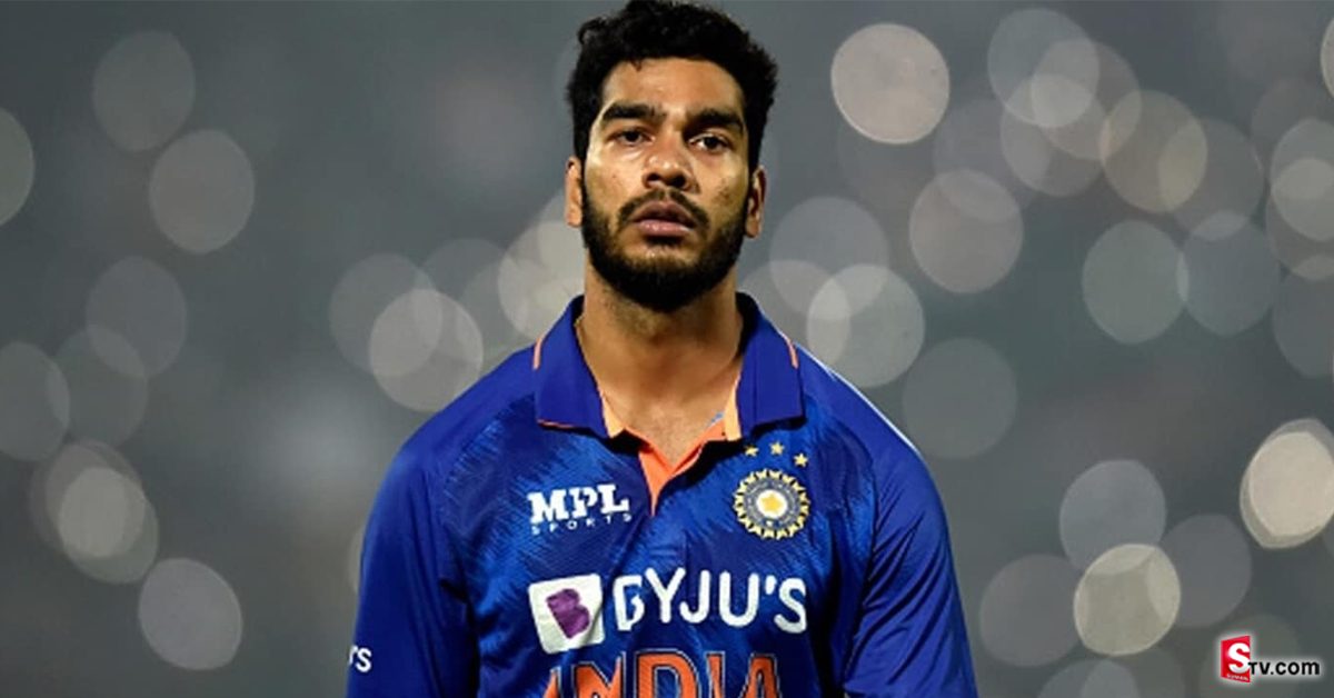 నన్ను నమ్మించి.. సెలెక్ట్ చేయకపోవడంతో చాలా బాధపడ్డాను: వెంకటేష్ అయ్యర్