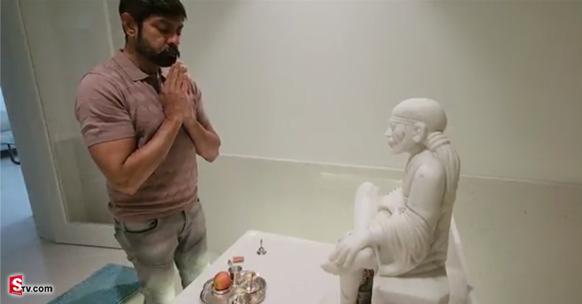 సాయి బాబాకు ప్రత్యేక పూజలు చేసి.. వెరైటీ కోర్కె కొరిన జగపతి బాబు.. వీడియో వైరల్‌!