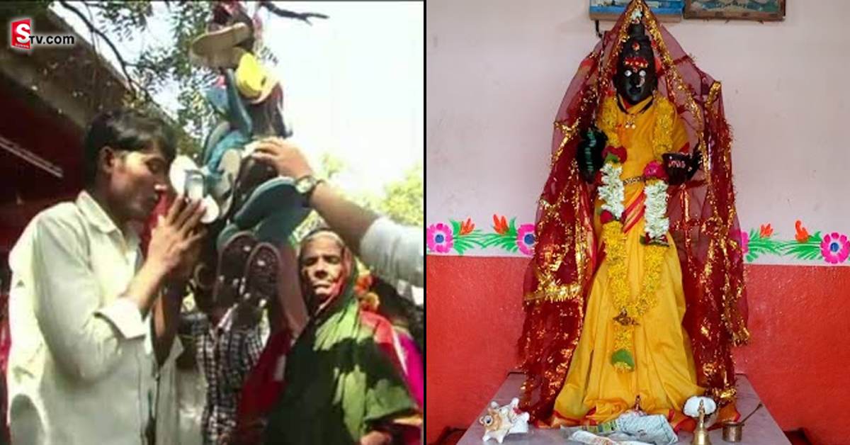 భక్తుల వింత ఆచారం.. అమ్మవారికి కానుకగా చెప్పులు!