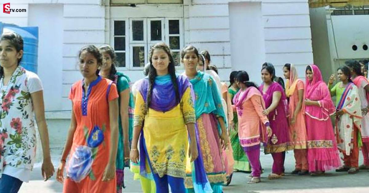 ప్రభుత్వం సంచలన నిర్ణయం.. ఆ మూడు రోజులు అమ్మాయిలకు సెలవులు!