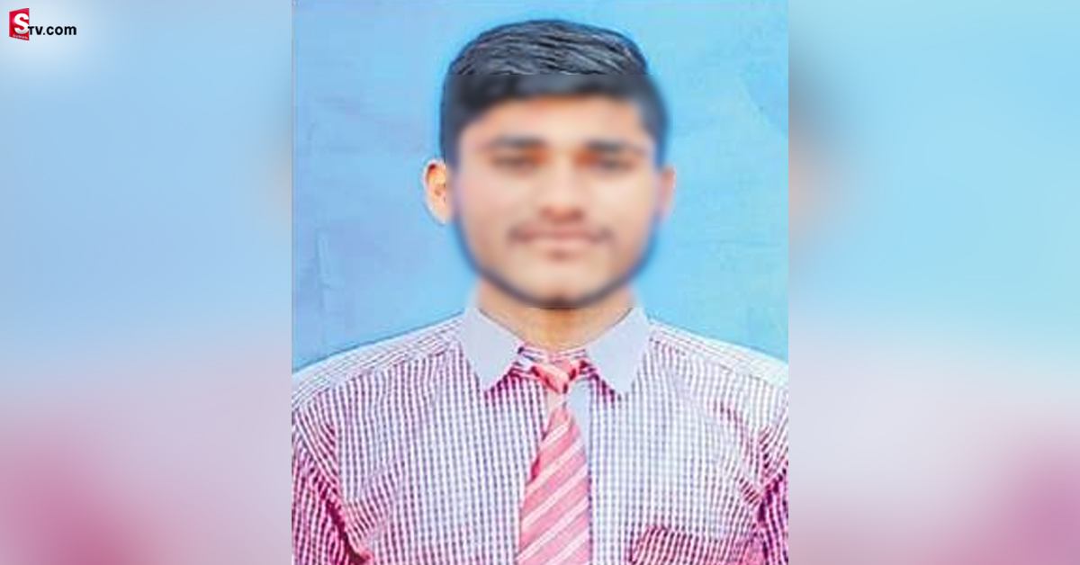 బీడీలు తాగొద్దని మందలించిన టీచర్లు! విద్యార్థి ఏం చేశాడంటే..?