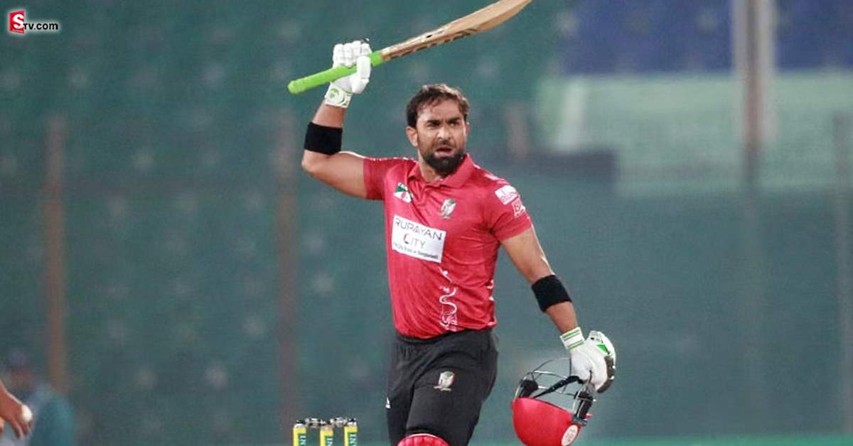 పాక్ బ్యాటర్ దెబ్బకు వణికిపోయిన బంగ్లా బౌలర్లు.. 45 బంతుల్లోనే సెంచరీ!
