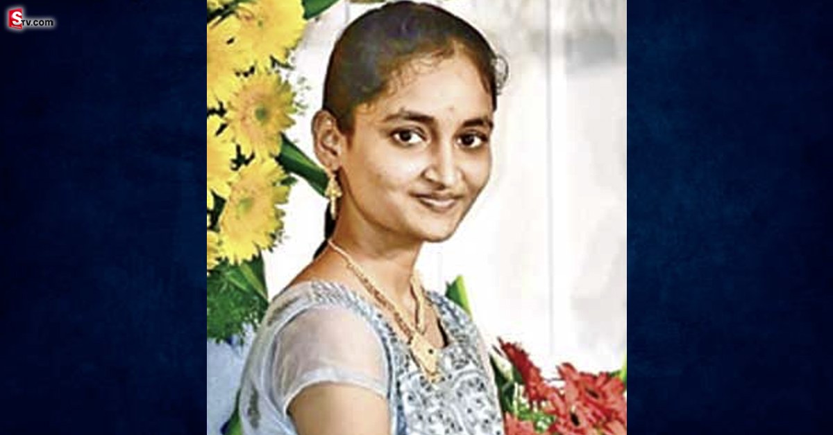 తల్లిదండ్రులపై కోపంతో డిగ్రీ విద్యార్థిని  దారుణం! పురుగుల మందుతో..