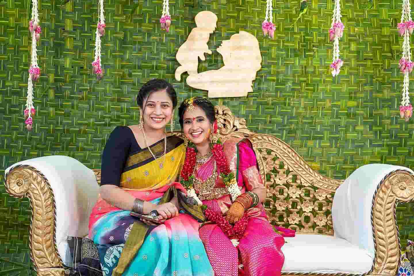 లాస్య సీమంతం వేడుకకు సంబంధించిన పిక్స్ వైరల్