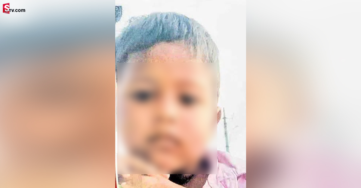 5 ఏళ్ళ కొడుకుని వదిలేసి.. మద్యం మత్తులో అమ్మ, నాన్న!