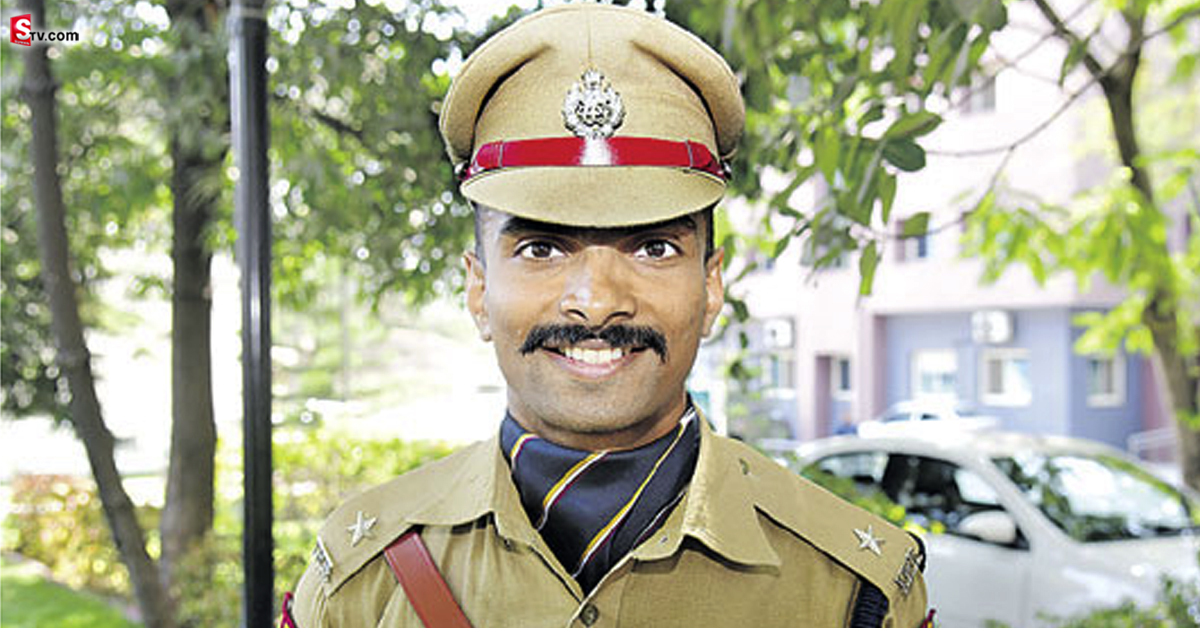 ప్రభుత్వ ఉద్యోగం సాధించాలనుకునే వారికి ఈయన జీవితమే ఓ స్ఫూర్తి!