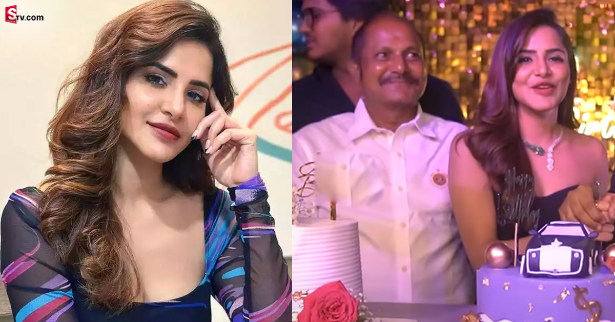 తండ్రి పంపిన మందు బాటిల్ తో అషు రెడ్డి రచ్చ! పోస్ట్ వైరల్..