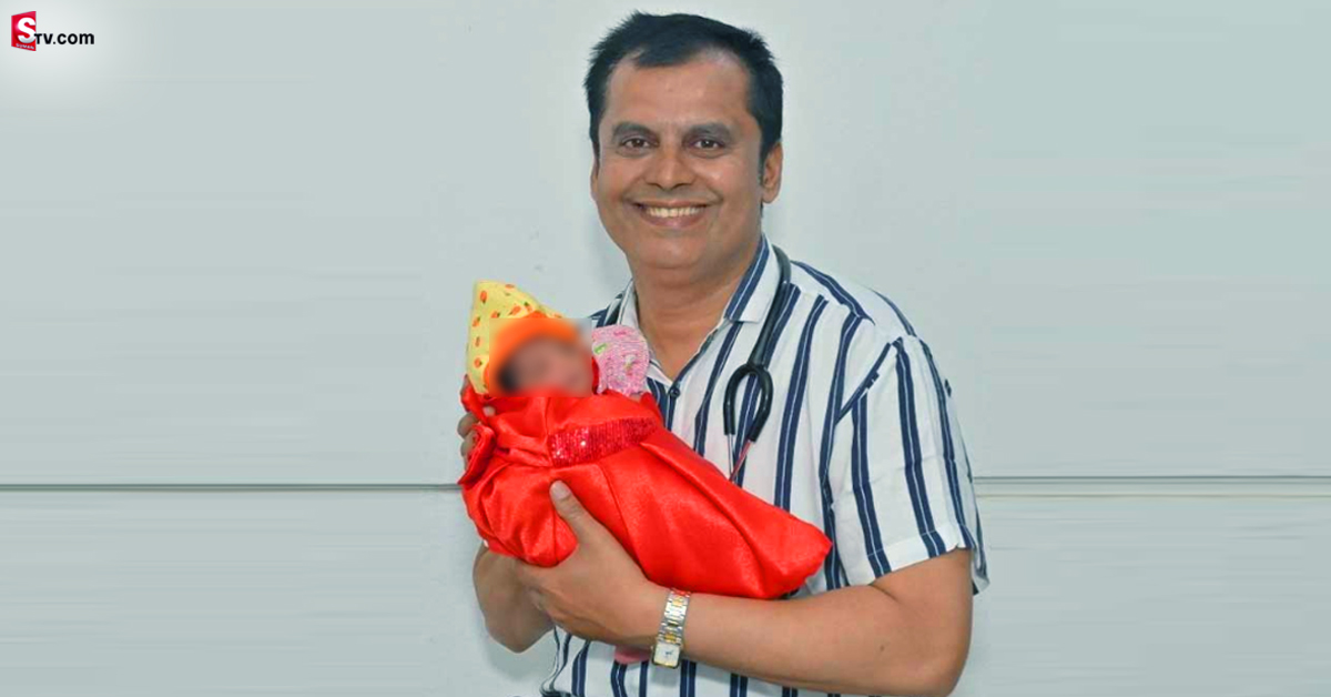 ఆడపిల్ల పుడితే పైసా తీసుకోడు.. ఈ డాక్టర్​ బాబుకు సెల్యూట్!