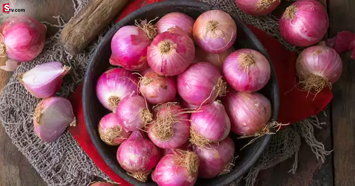 ఆకాశాన్ని తాకిన ఉల్లి ధర.. కేజీ రూ.1200