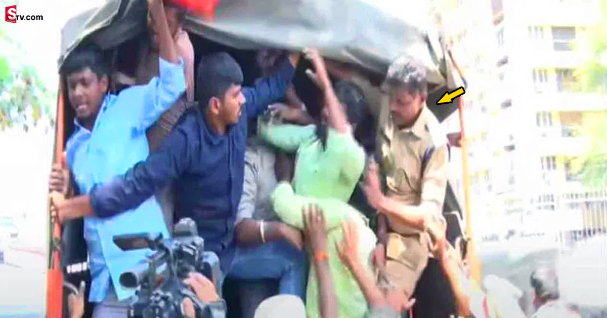బ్రేకింగ్: 16 మంది ABVP కార్యకర్తల ప్రాణాలు కాపాడిన SI..