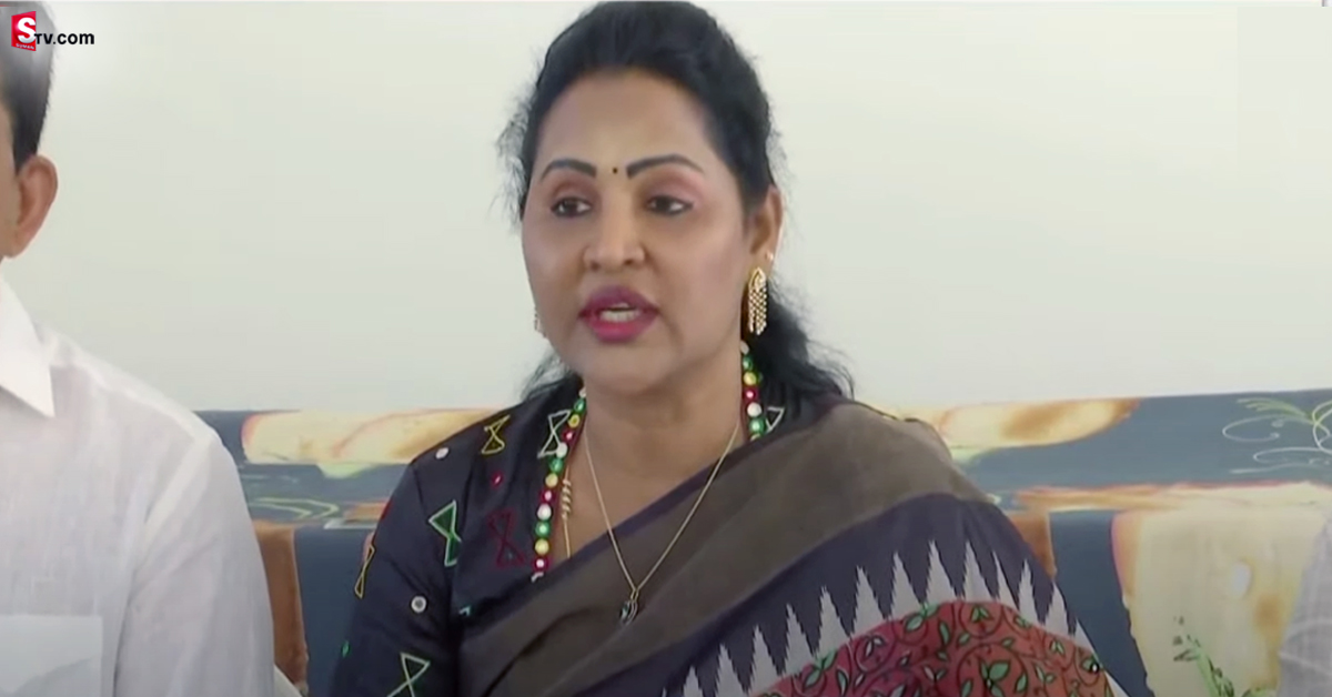 అనర్హత వేటు తర్వాత తొలిసారి మీడియా ముందుకు ఉండవల్లి శ్రీదేవి..
