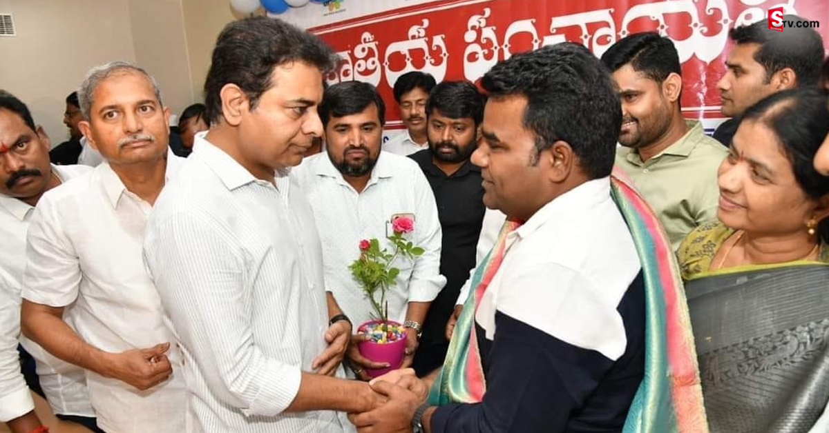 ‘బలగం’ హృదయాన్ని హత్తుకుంది : మంత్రి కేటీఆర్