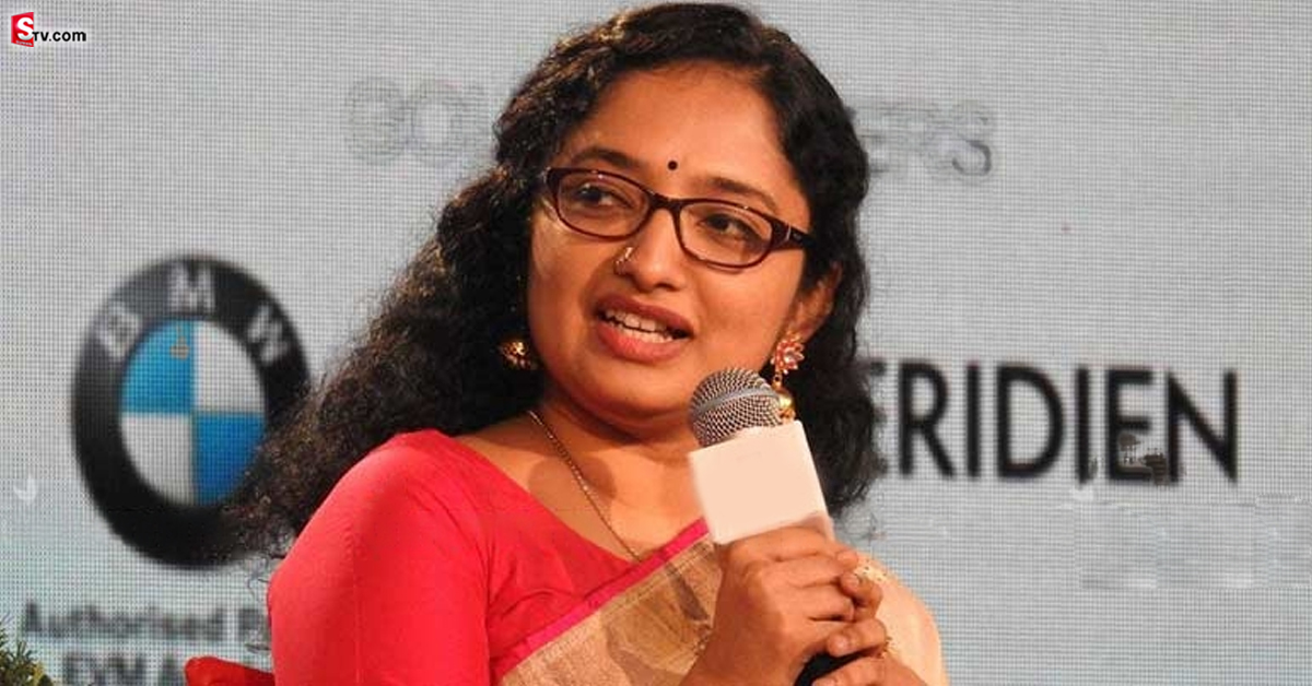 అప్పుడు నా బట్టలు విప్పారు! IAS ఆఫీసర్ చెప్పిన చేదు నిజం!