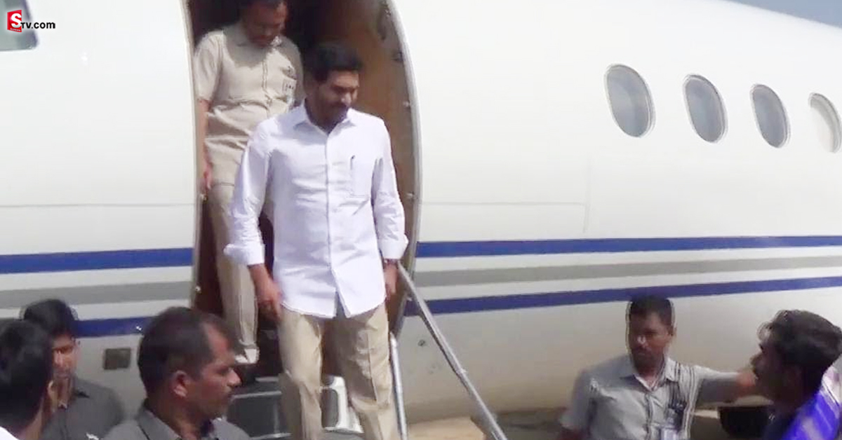 బ్రేకింగ్: CM జగన్ ప్రయాణించాల్సిన విమానంలో సాంకేతిక లోపం!