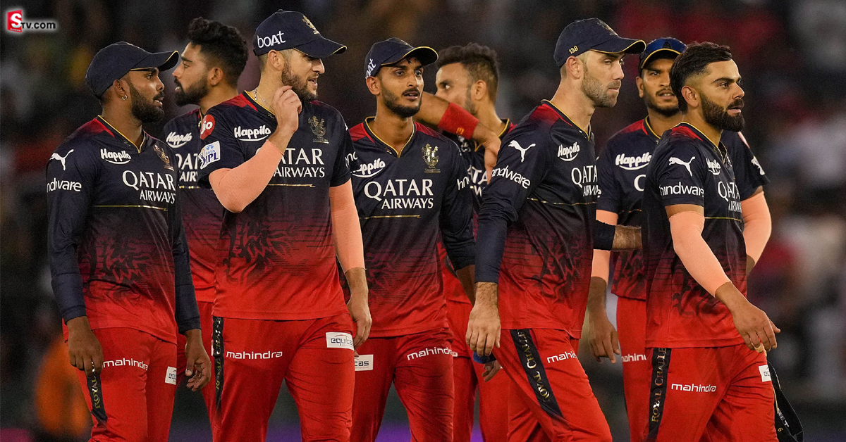 RCBలోని ఆ ముగ్గురు ప్లేయర్స్ పై ఫ్యాన్స్ సీరియస్! తిండి దండగ అంటూ!