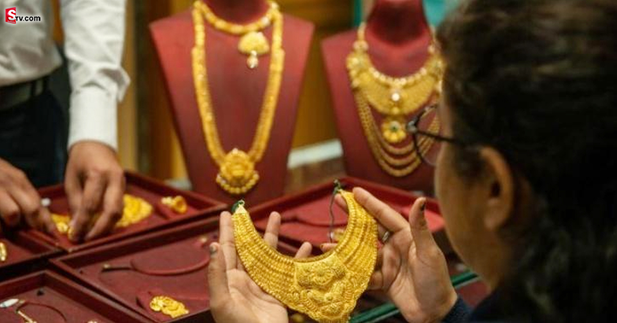 Today Gold Rates: గుడ్ న్యూస్.. మరింత తగ్గిన బంగారం ధర.. నేటి ధరలు ఎలా ఉన్నాయంటే?