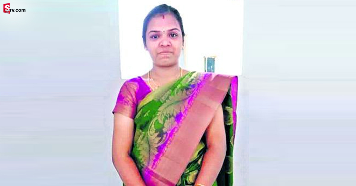 విమానాశ్రయంలో వివాహిత ఆత్మహత్య!