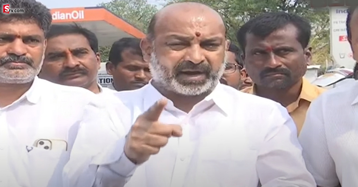 Bandi Sanjay: జైలు నుంచి విడుదల తర్వాత మీడియా ముందు మాట్లాడిన బండి సంజయ్