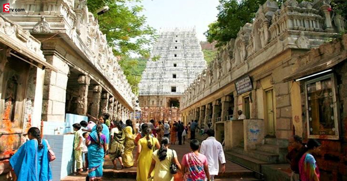 తిరుమల శ్రీవారి భక్తులకు అలర్ట్.. ఇలా చేస్తే మీ దగ్గర టికెట్ ఉన్నా దర్శనానికి అనుమతించరు!
