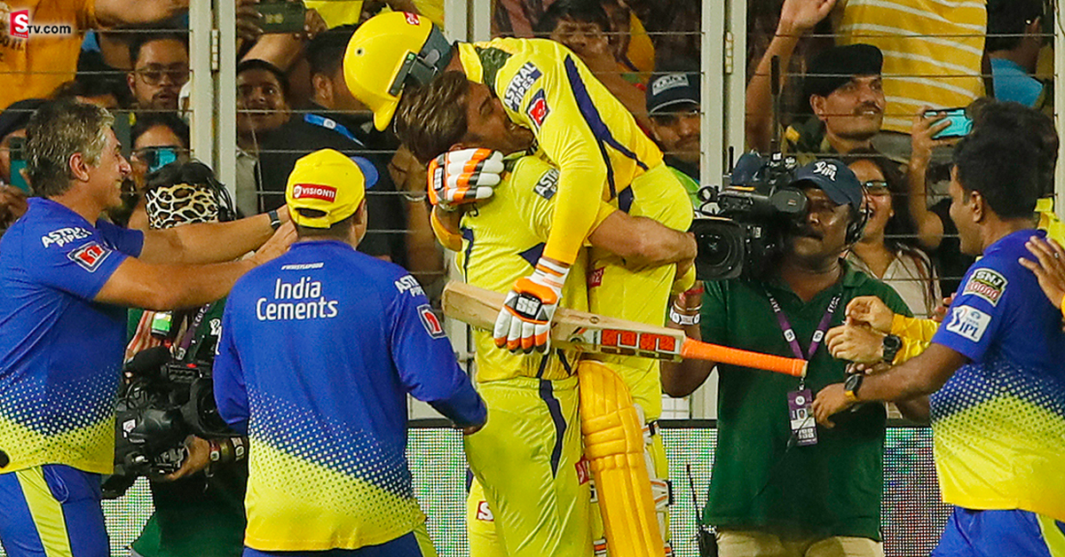 Dhoni, Jadeja: జడేజాని ధోనీ ఎత్తుకోవడం కప్ గెలవడం కంటే స్పెషల్.. ఎందుకో తెలుసా?